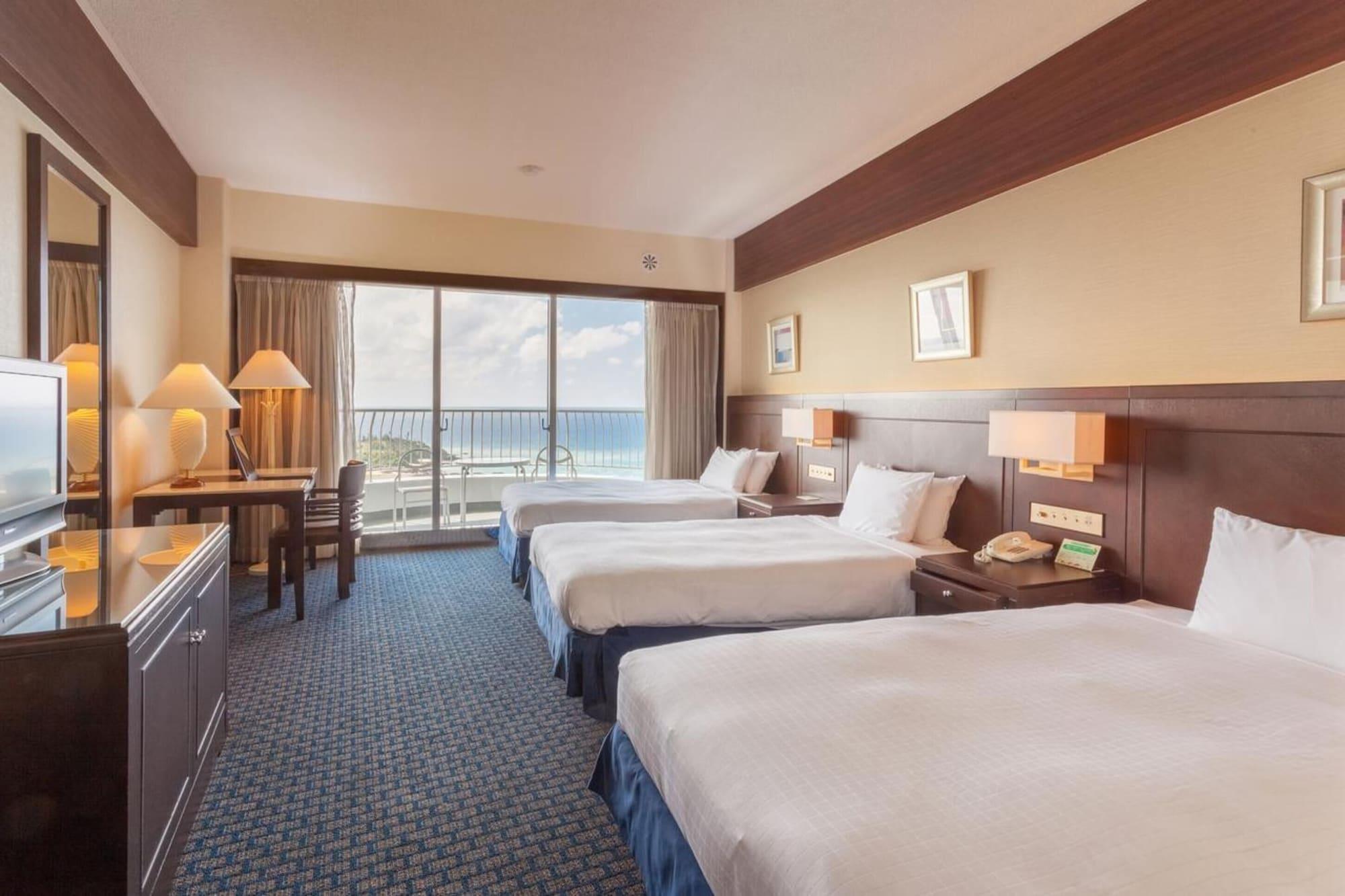 Okinawa Kariyushi Beach Resort Ocean Spa Онна Экстерьер фото
