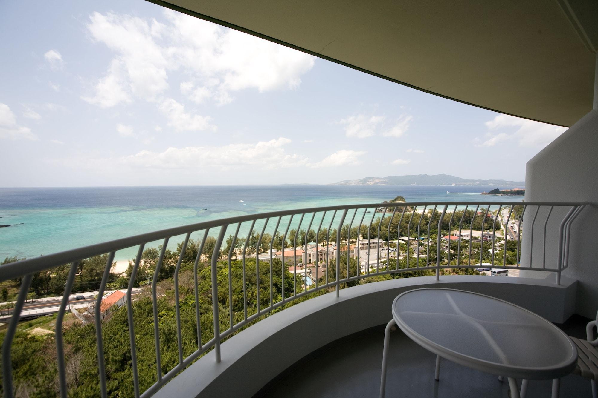 Okinawa Kariyushi Beach Resort Ocean Spa Онна Экстерьер фото