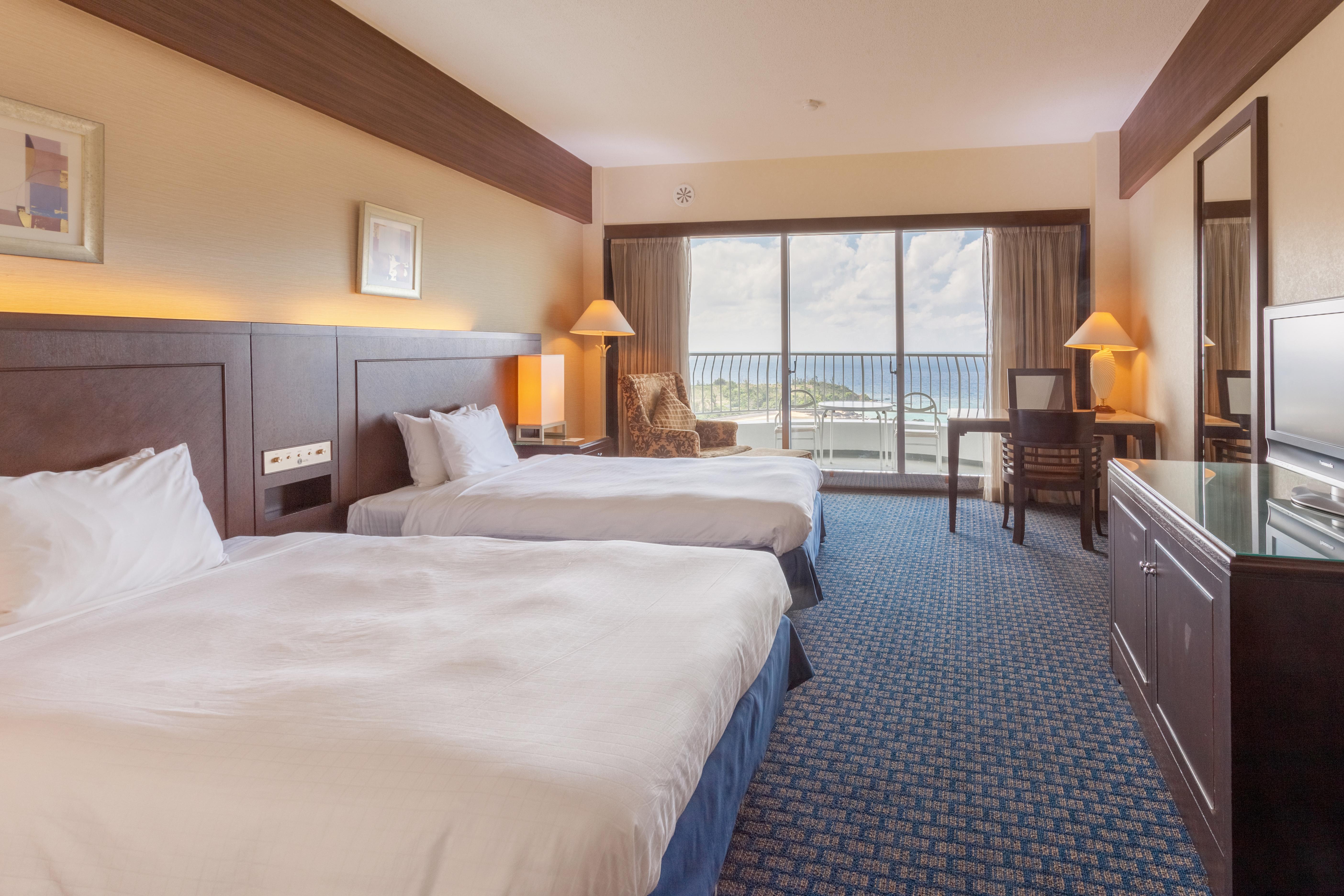 Okinawa Kariyushi Beach Resort Ocean Spa Онна Экстерьер фото