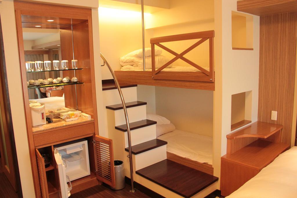 Okinawa Kariyushi Beach Resort Ocean Spa Онна Экстерьер фото