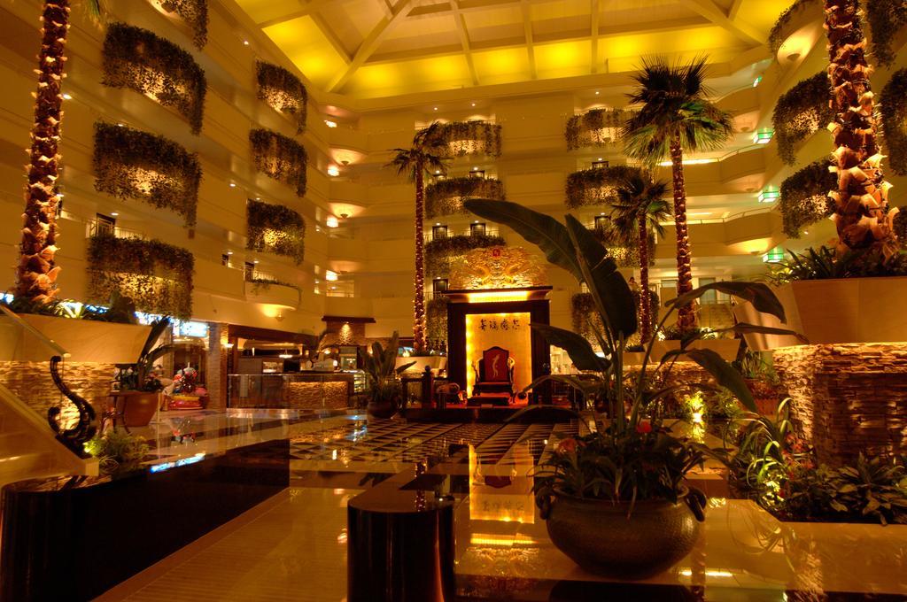 Okinawa Kariyushi Beach Resort Ocean Spa Онна Экстерьер фото