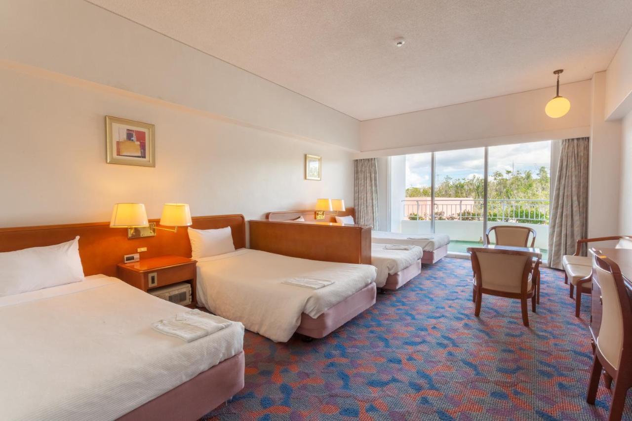 Okinawa Kariyushi Beach Resort Ocean Spa Онна Экстерьер фото